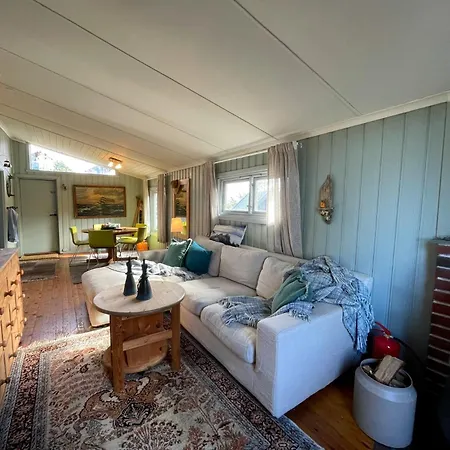 Donavall, Summer House, Close To & Coastal Path Casa de Férias